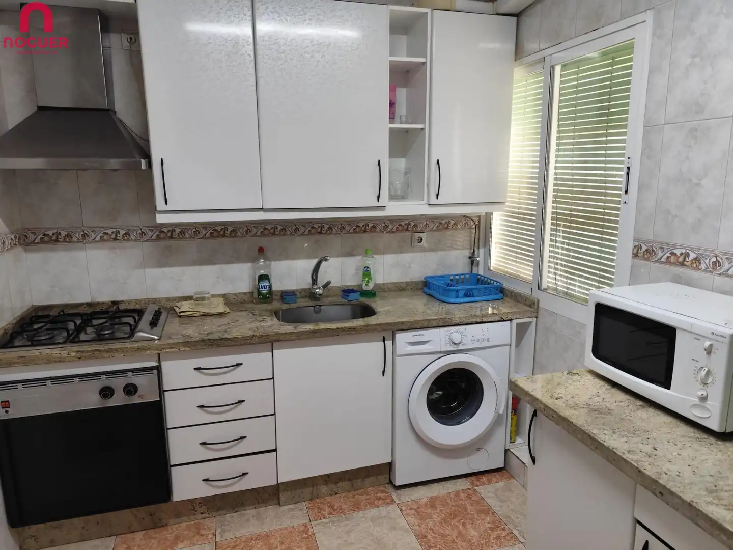 Küche von Wohnung zur Miete in Córdoba mit Heizung, Terrasse und Abstellraum