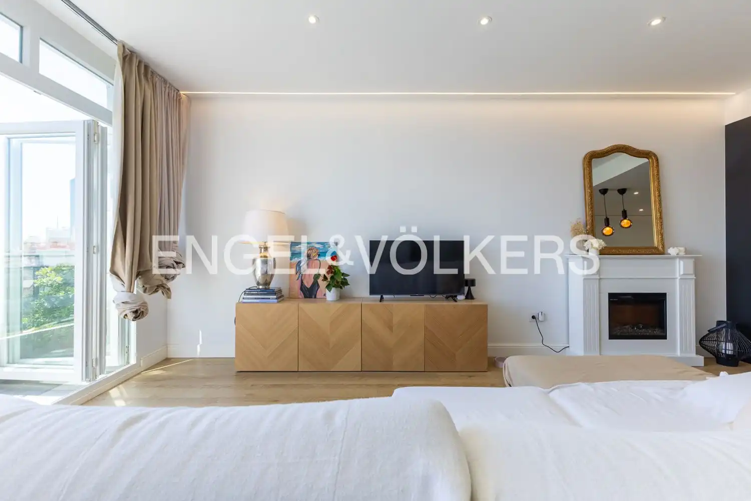 Living room of Flat for sale in Valencia  with Air Conditioner, Heating and Balcony