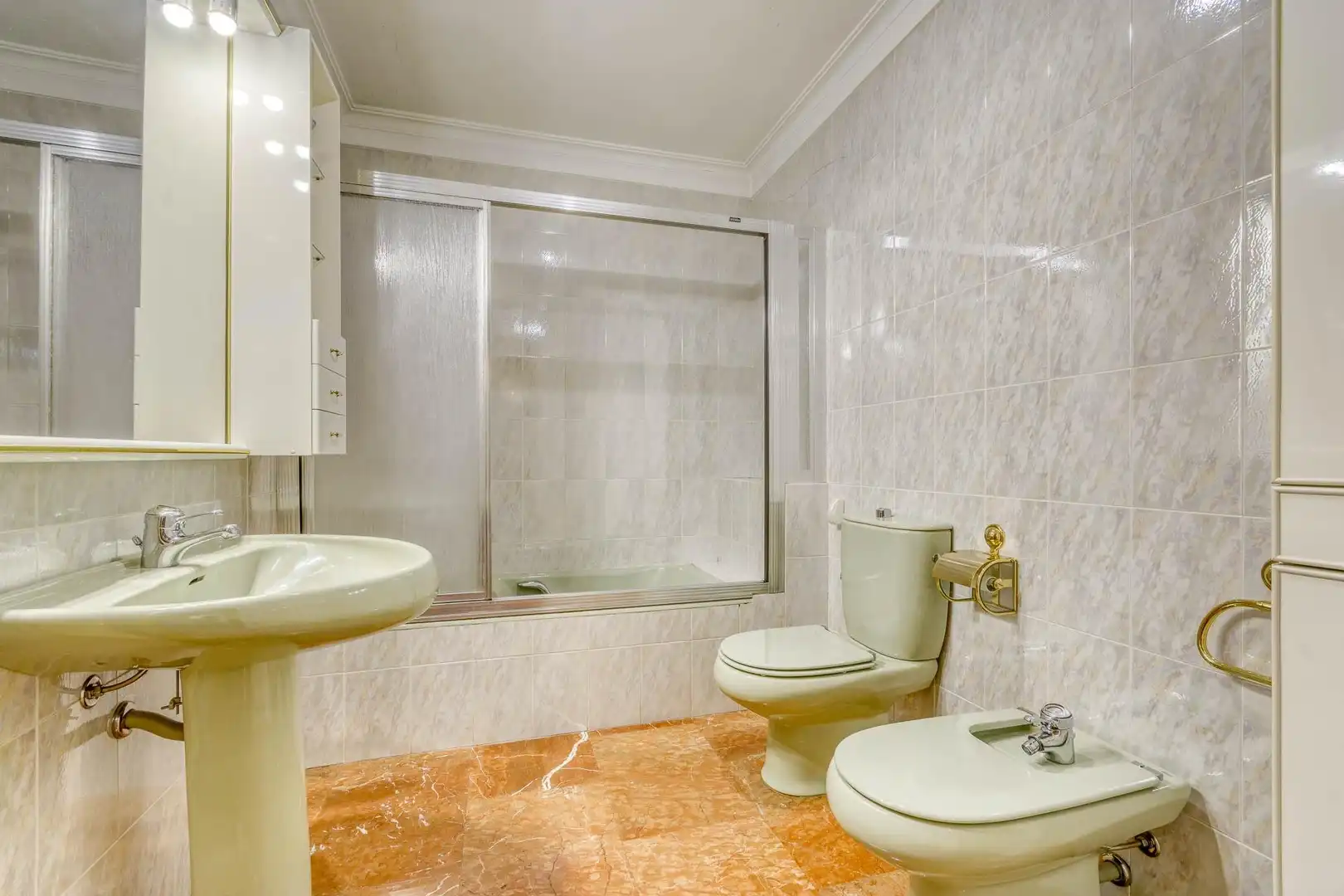 Baño de Casa o chalet en venta en Figueres con Aire acondicionado, Jardín privado y Terraza