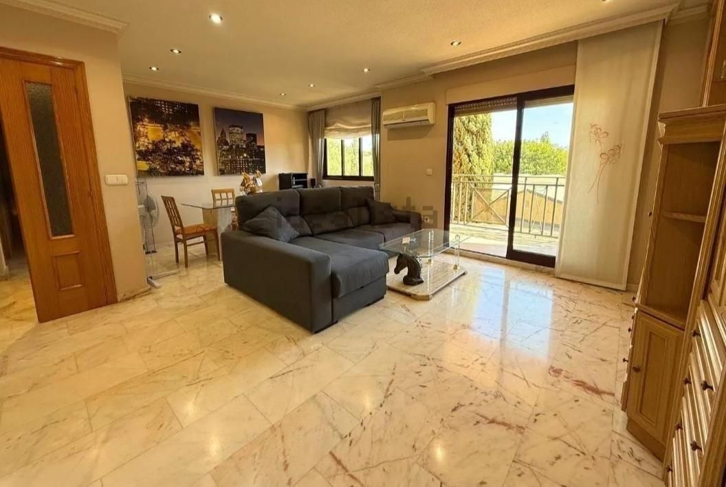 Sala de estar de Piso en venta en San Vicente del Raspeig / Sant Vicent del Raspeig con Aire acondicionado, Calefacción y Terraza