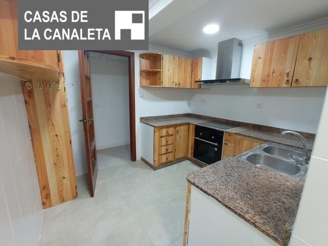 Kitchen of Flat to rent in Mislata  with Balcony