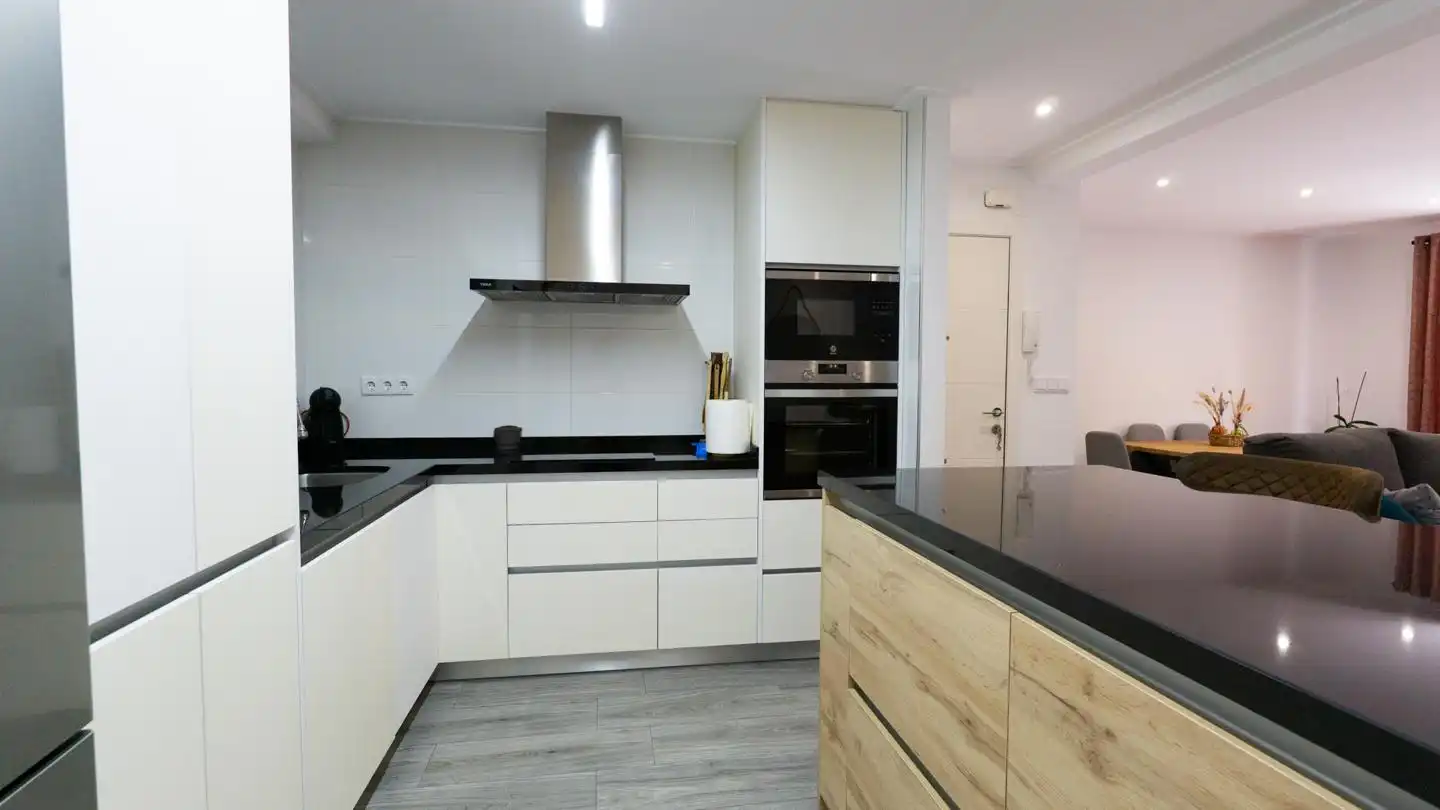 Flat for sale in Esperidion Porta Requesens, Carrús Este