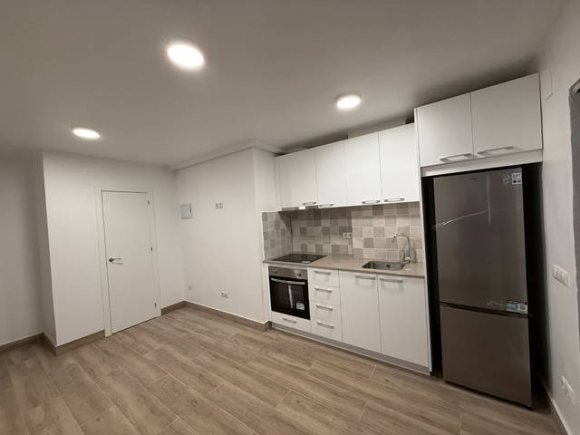 Local comercial en Venta en Passeig de Valldaura, 32 en Horta