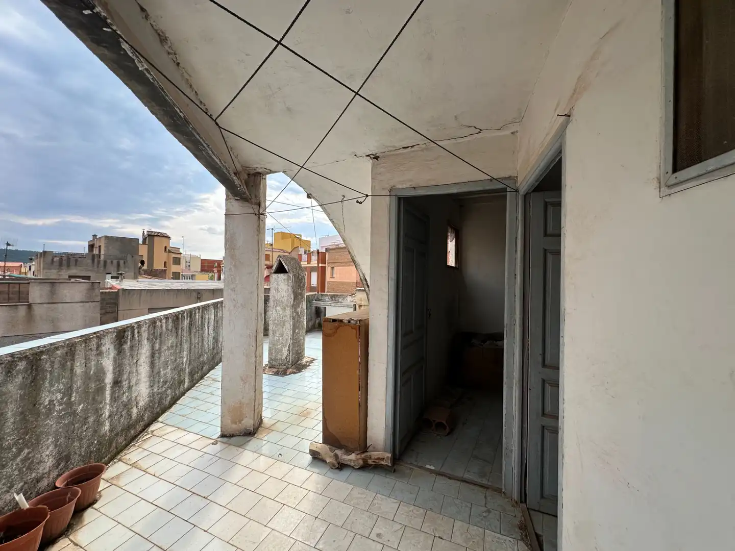 Exterior view of Detached homes for sale in L'Alcora  with Terrace and Storage room