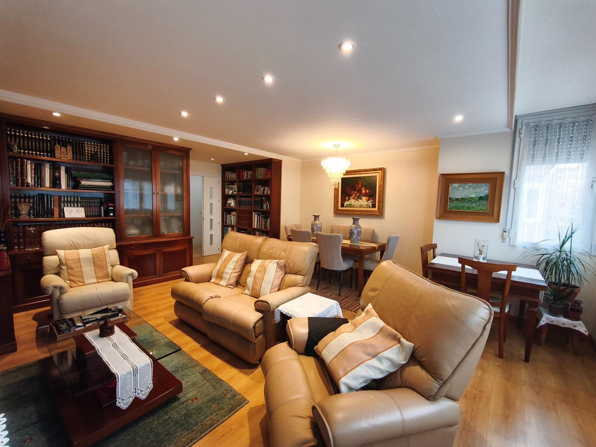 Sala de estar de Piso en venta en  Madrid Capital con Calefacción