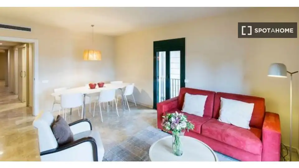 Flat with terrace to rent in Ciutat Vella, imagen 3