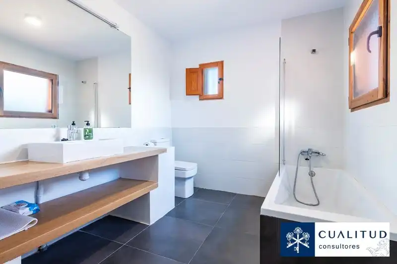 Bathroom of Land for sale in Torralba del Pinar