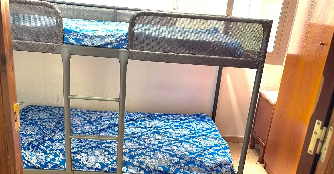 Habitación de Piso para compartir en Valencia con Aire acondicionado, Calefacción y Amueblado