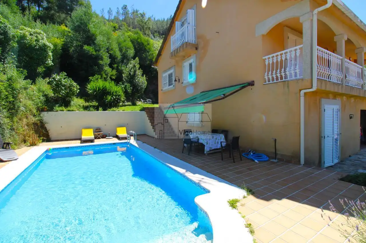 Piscina de Casa o chalet en venta en Mos con Calefacción, Jardín privado y Trastero