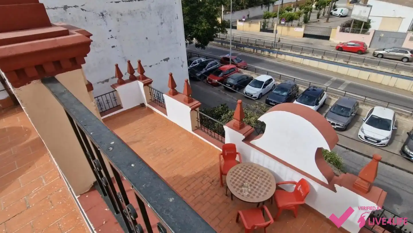 Habitació a Avenida de Jerez, Bellavista