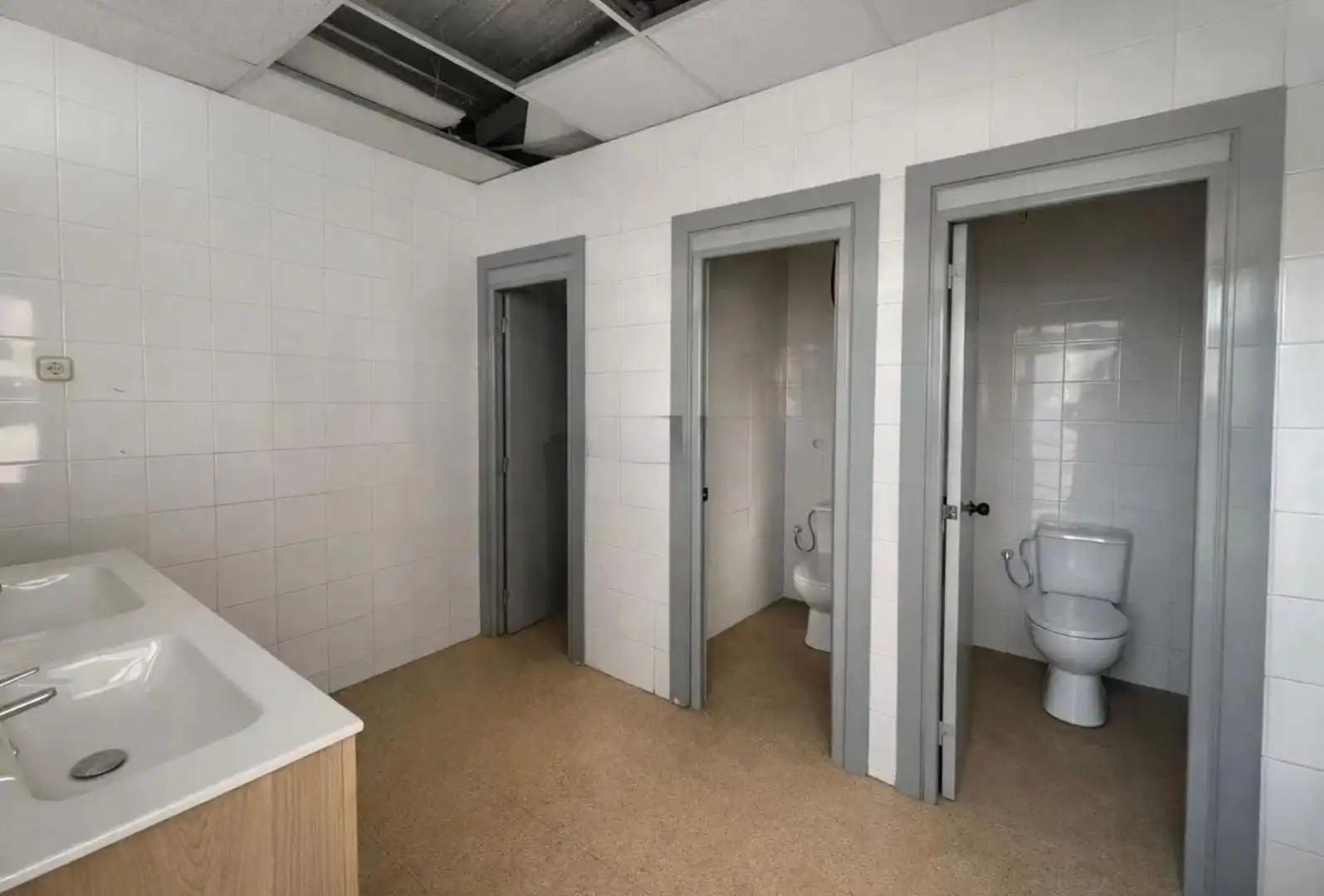 Nave industrial en alquiler en Abrera, imagen 17