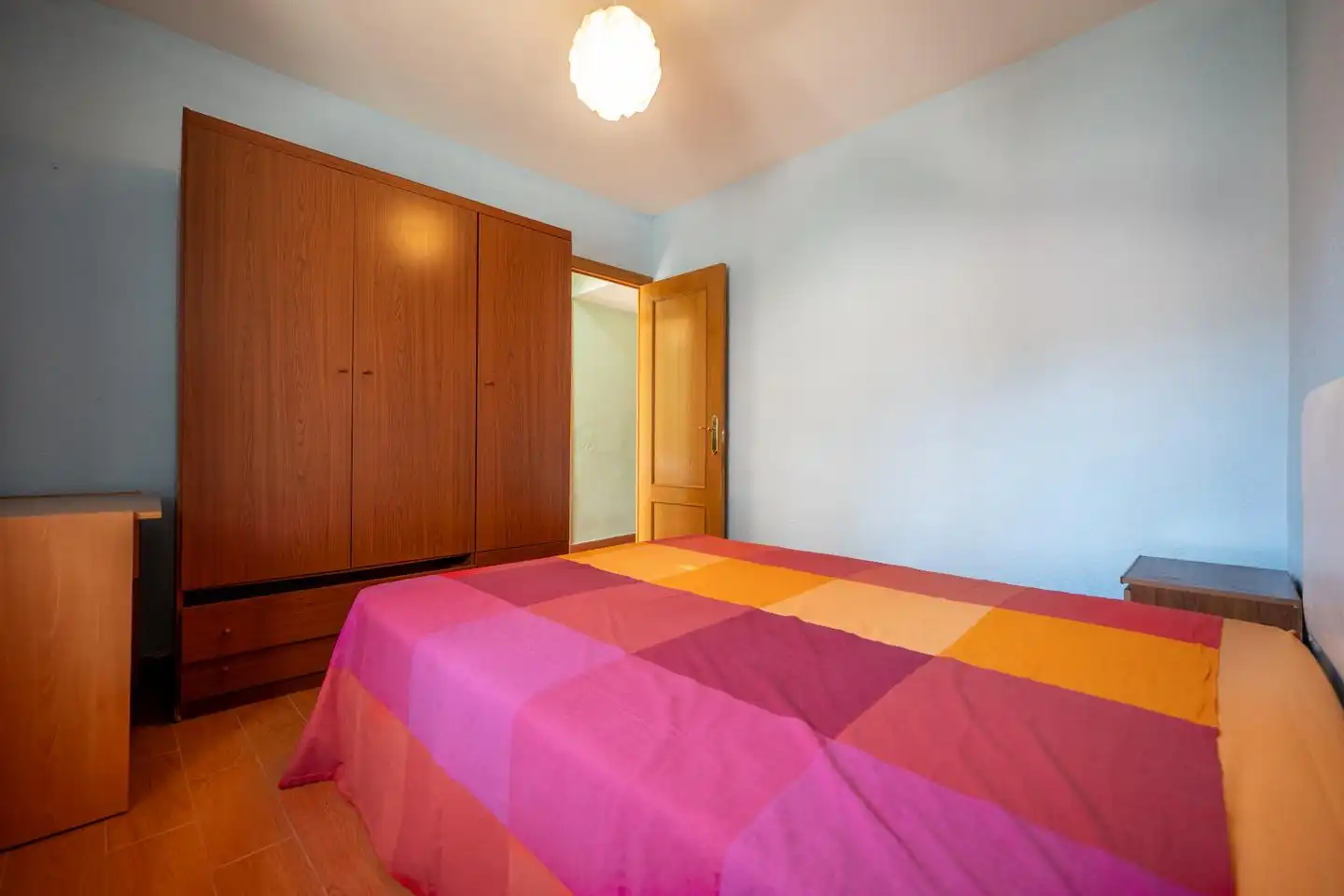 Schlafzimmer von Erdgeschoss zum Verkauf in Ávila mit Heizung, Privatgarten und Terrasse