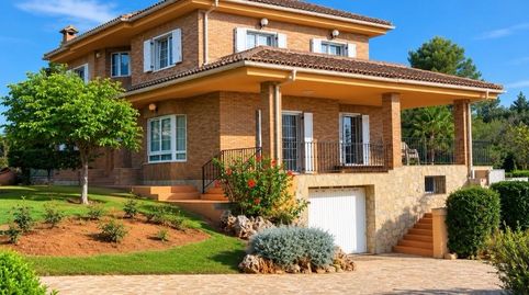 Exclusiva finca mediterránea en Picassent con 2.100 m² de parcela y piscina privada
