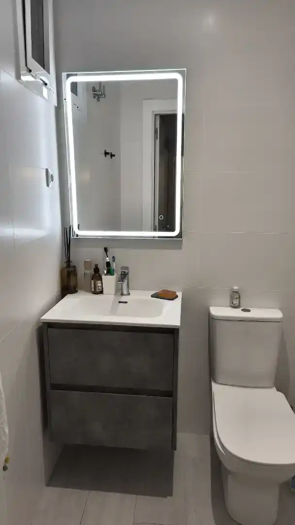 Badezimmer von Wohnung zur Miete in Sitges mit Klimaanlage