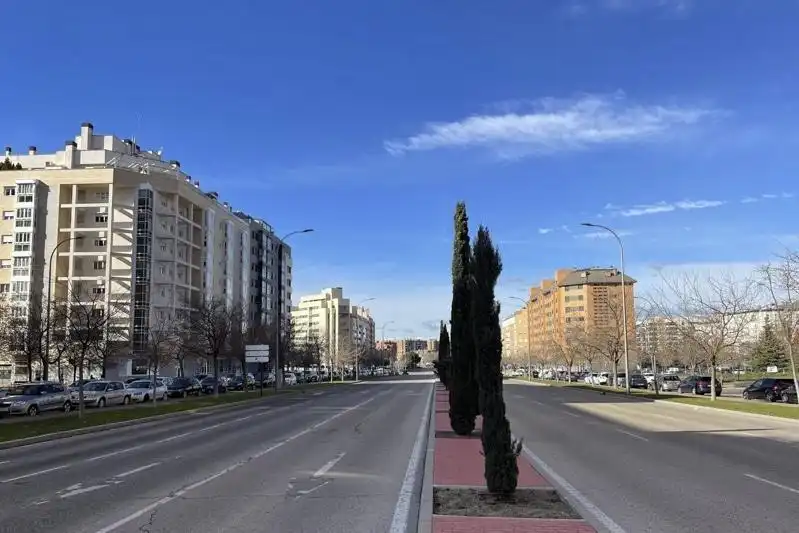 Vista exterior de Piso en venta en Madrid
