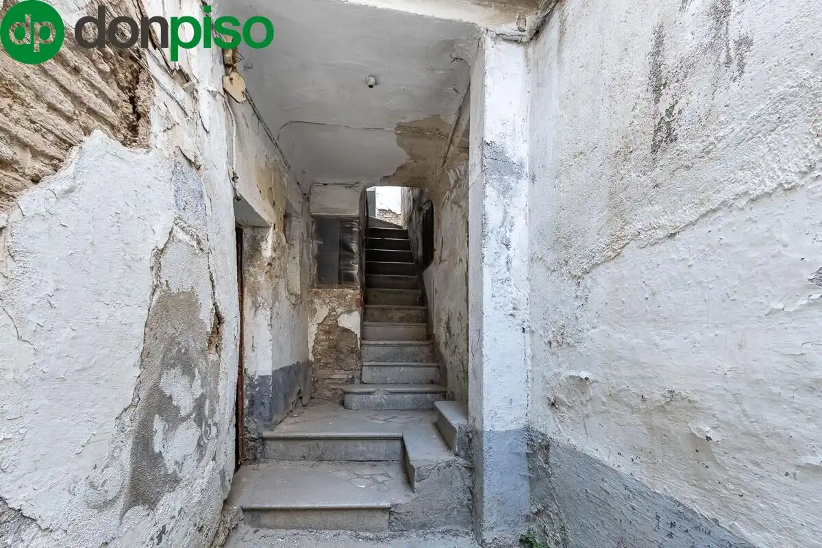 Houses for sale in Granada  with Terrace and Balcony