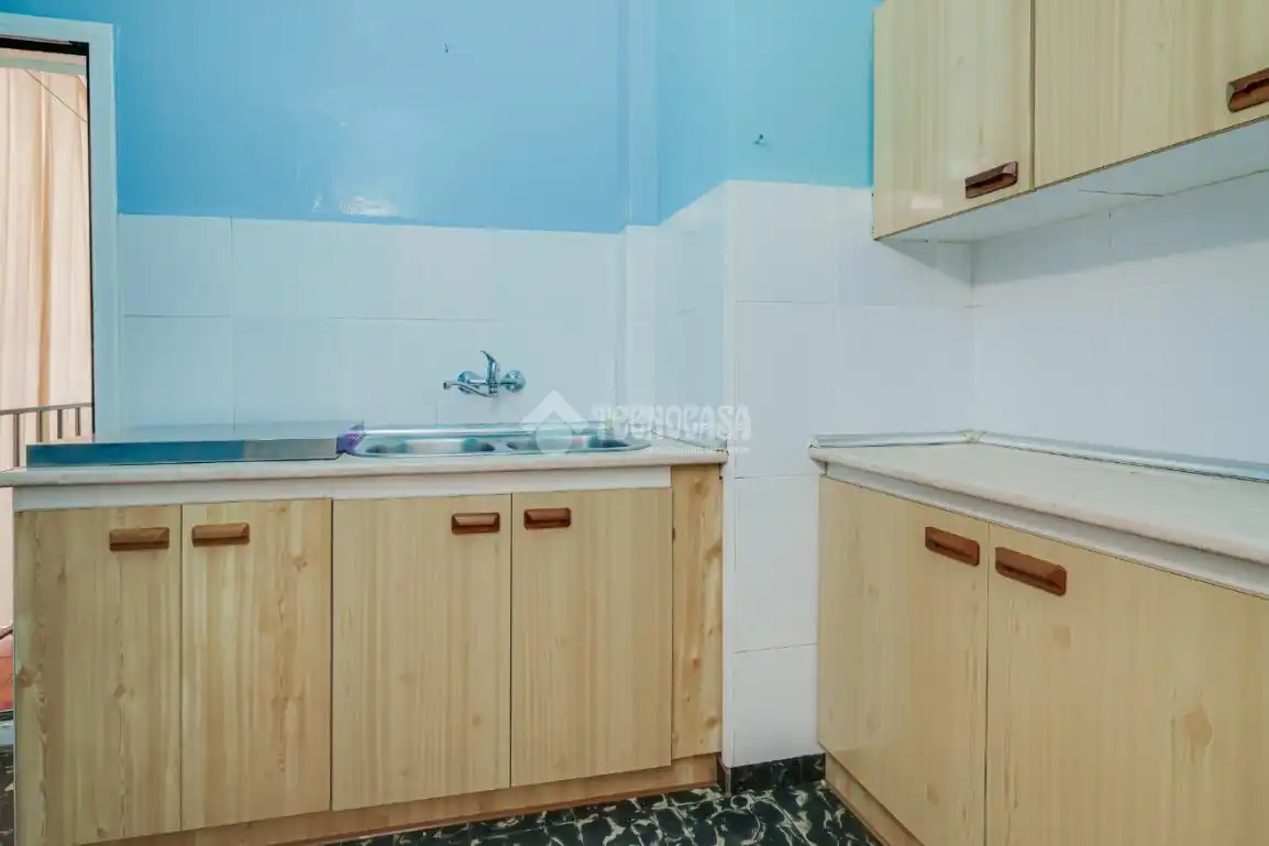 Kitchen of Flat for sale in Salut - Lloreda