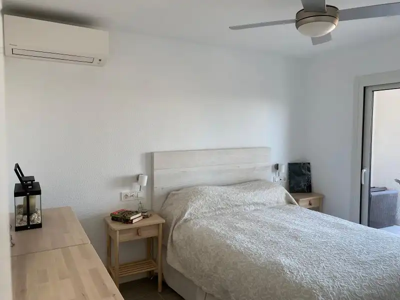 Habitación de Dúplex en venta en La Manga del Mar Menor con Aire acondicionado, Calefacción y Jardín privado