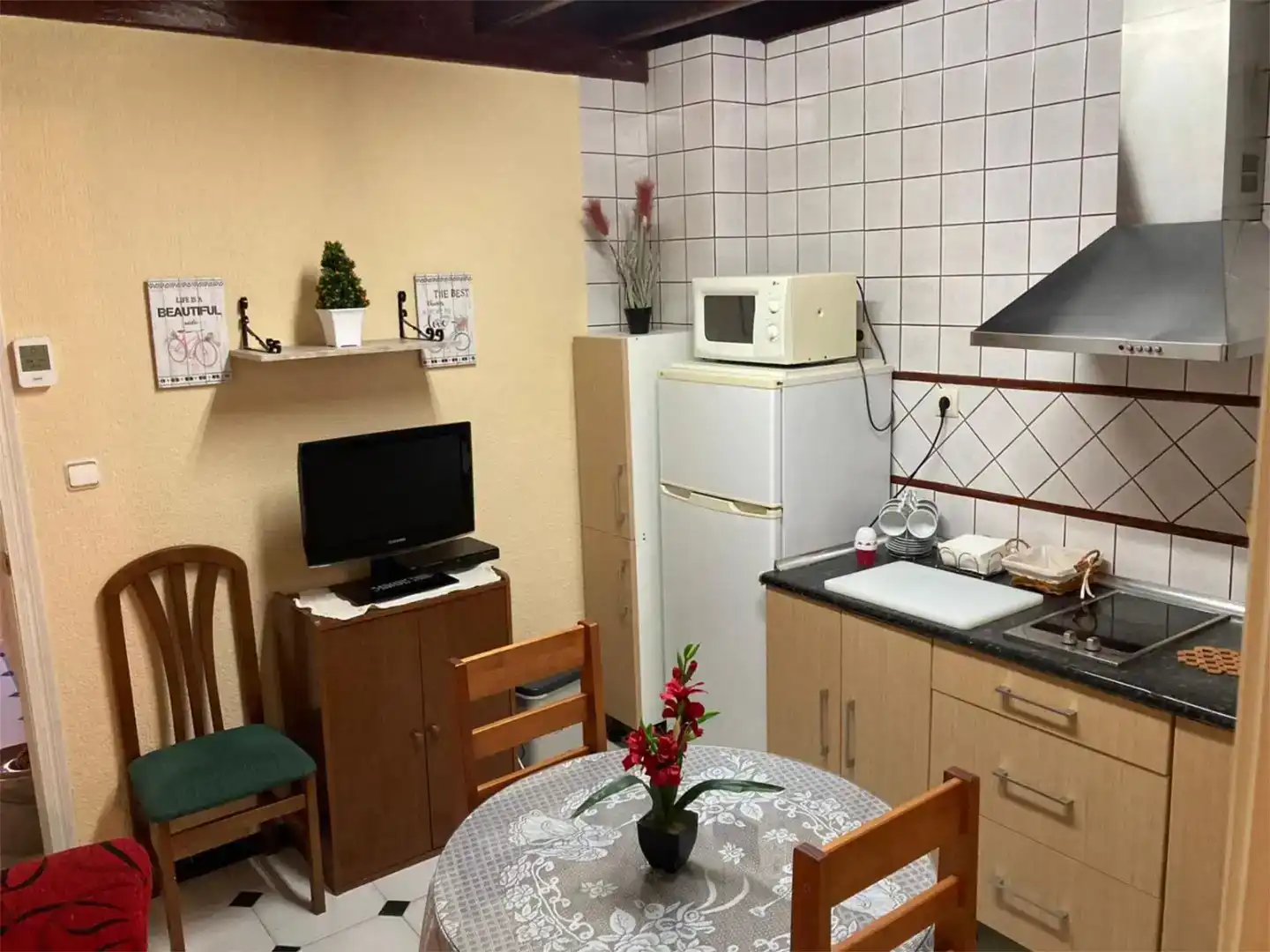 Cuina de Casa adosada de lloguer en Minas de Riotinto amb Aire condicionat i Moblat