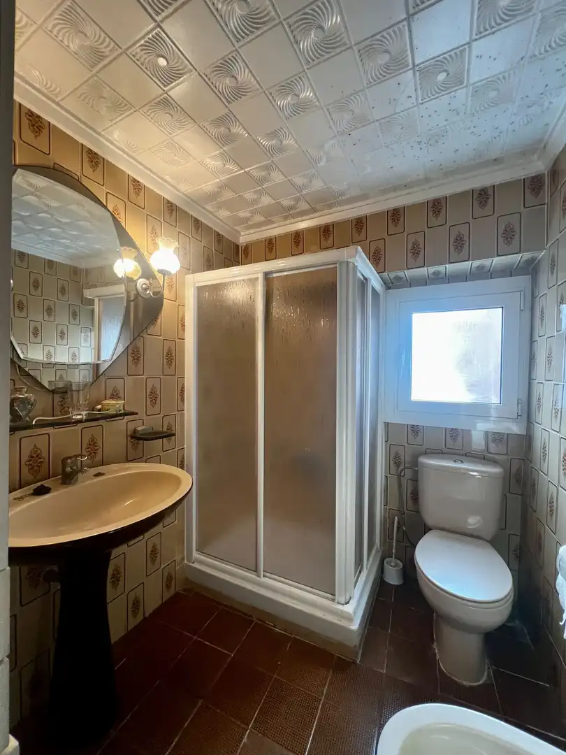 Baño de Finca rústica en venta en Biar con Calefacción, Terraza y Trastero