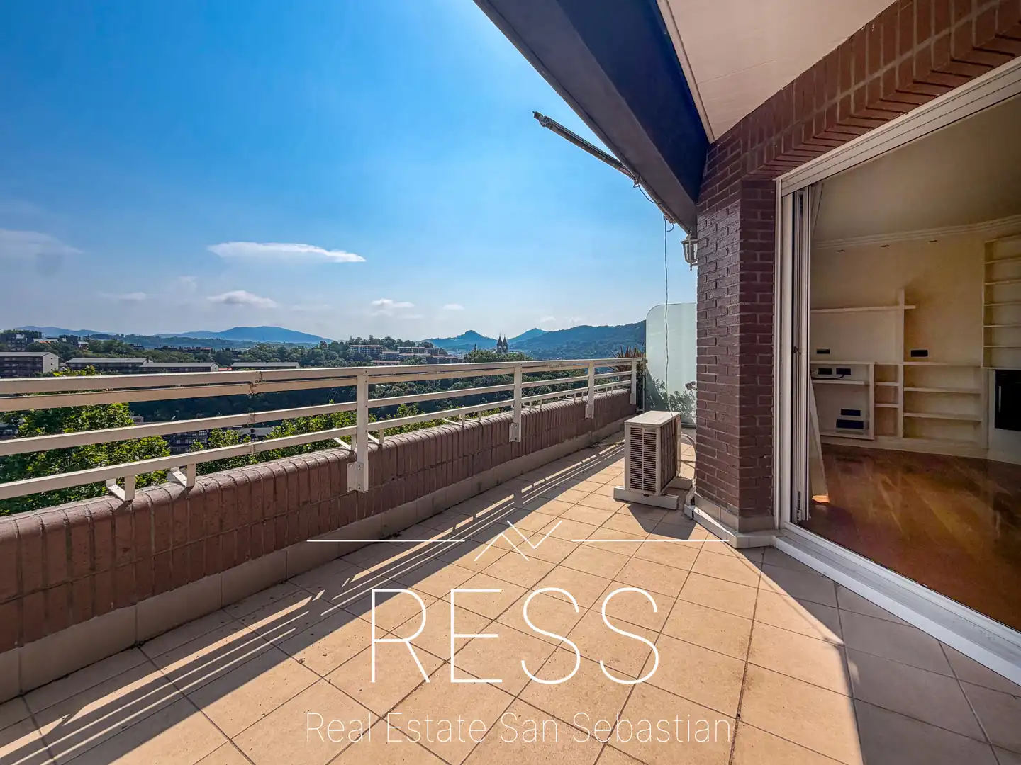 Terrace of Attic for sale in Donostia - San Sebastián   with Air Conditioner, Heating and Terrace