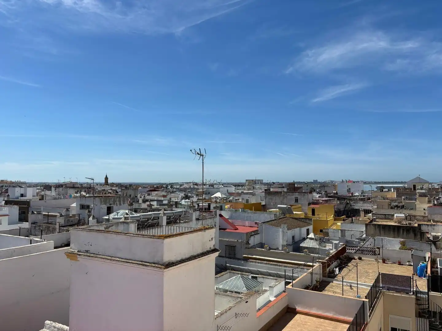 Vista exterior de Pis en venda en Puerto Real