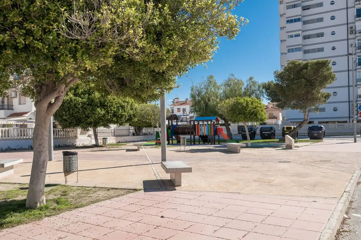Casa pareada con terraza en venta en Calle Biar, imagen 31