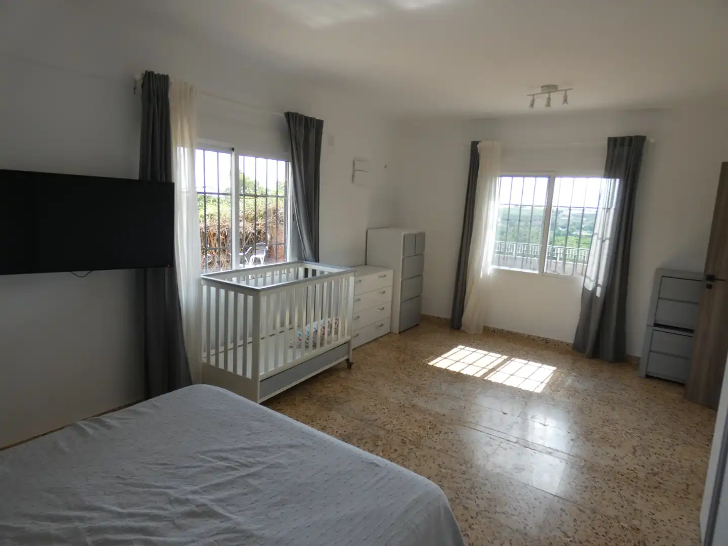 Dormitori de Casa o xalet en venda en Torrent amb Aire condicionat, Calefacció i Jardí privat
