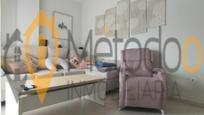 Sala d'estar de Pis en venda en  Sevilla Capital amb Aire condicionat, Forn i Microones