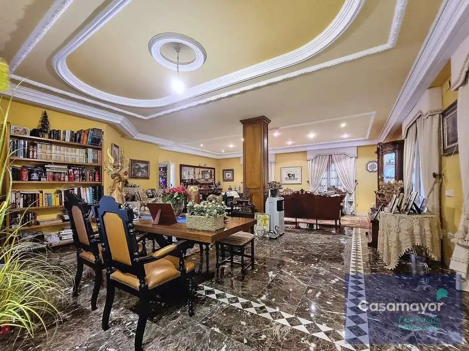 Houses for sale in Sol y Luz