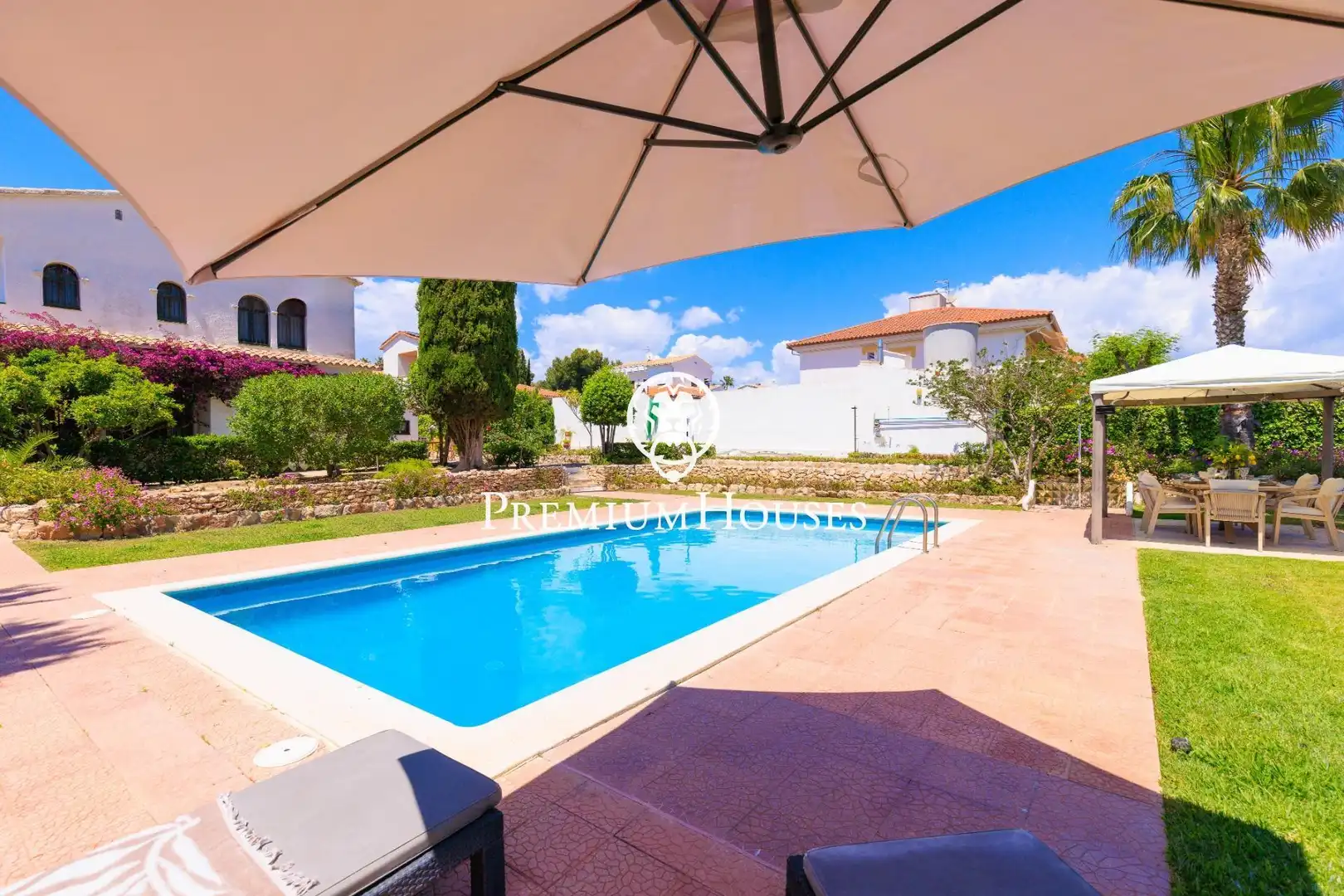 Piscina de Casa o chalet de alquiler en Cunit con Aire acondicionado, Calefacción y Jardín privado