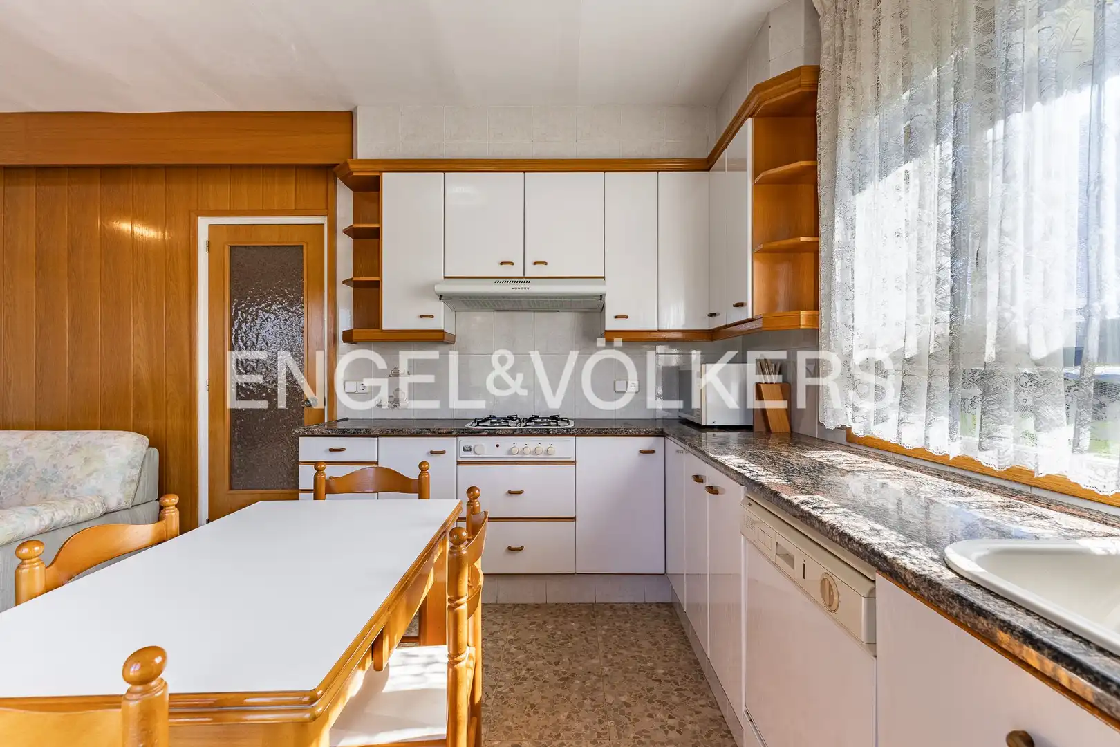 Cocina de Casa o chalet en venta en Montmajor con Calefacción, Jardín privado y Terraza