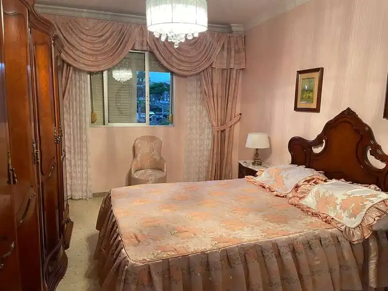 Habitación de Piso de alquiler en Telde con Terraza y Amueblado
