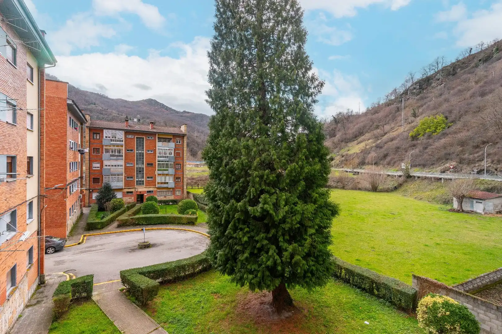 Jardín de Piso en venta en Aller