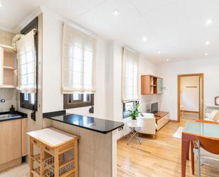 Sala d'estar de Apartament de lloguer en  Barcelona Capital amb Aire condicionat