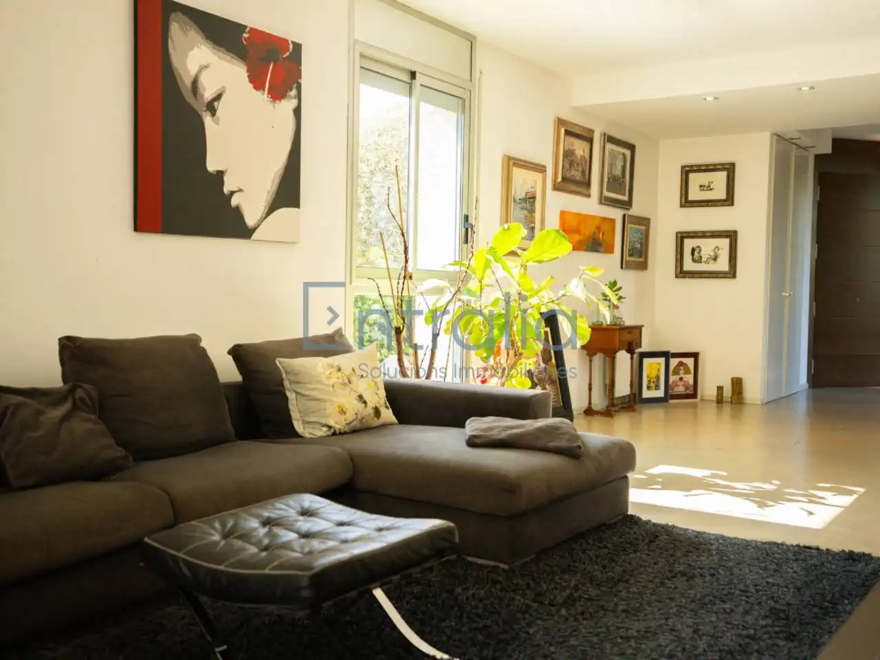 Sala d'estar de Casa o xalet en venda en Girona amb Aire condicionat, Calefacció i Jardí privat