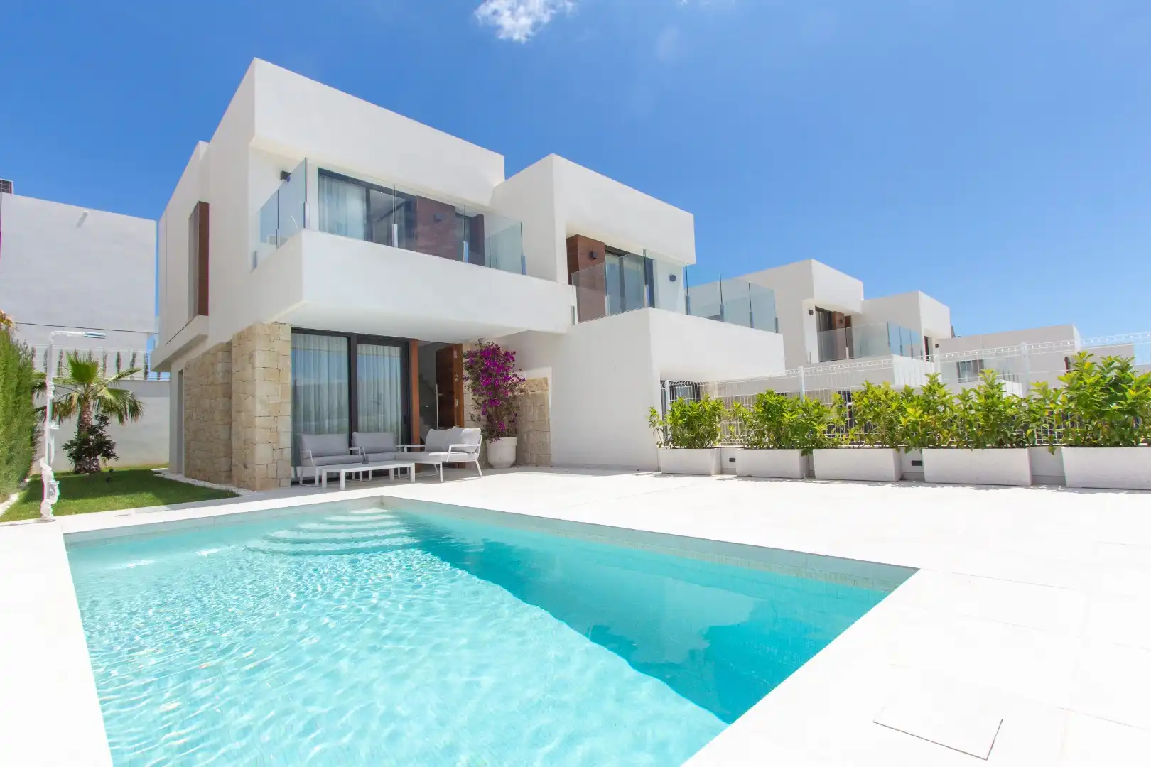 Chalet con piscina en venta en Golf Bahía, imagen 2
