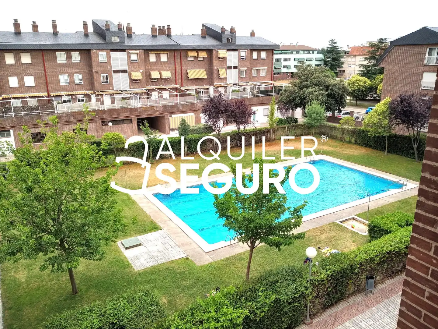 Piscina de Piso de alquiler en Valladolid con Calefacción, Trastero y Piscina