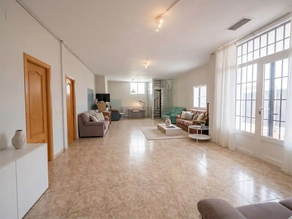 Living room of Houses for sale in Sevilla la Nueva  with Air Conditioner, Heating and Private garden