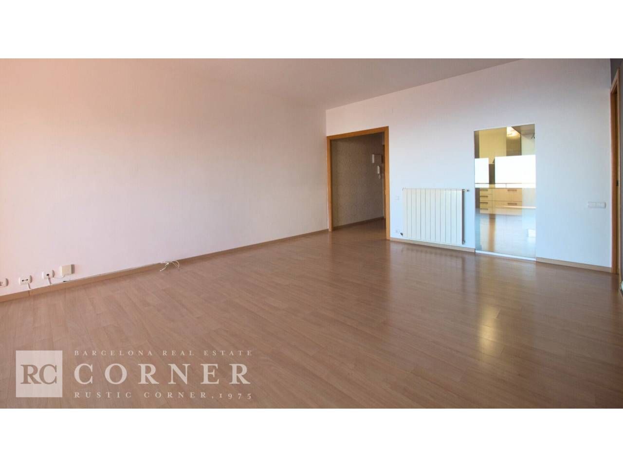 Bedroom of Flat for sale in  Barcelona Capital  with Heating, Parquet flooring and Terrace