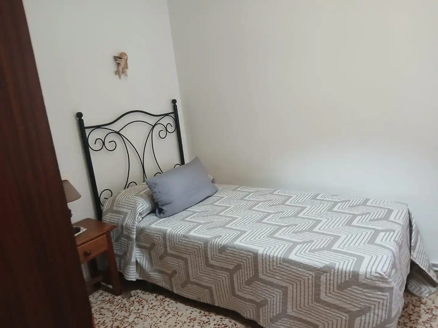 Schlafzimmer von Wohnung zur Miete in Cáceres mit Heizung, Terrasse und Möbliert