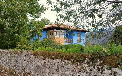 Außenansicht von Haus oder Chalet zum verkauf in Cangas de Onís mit Terrasse