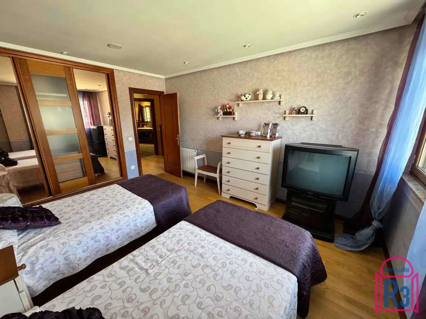 Dormitori de Casa o xalet en venda en Onzonilla amb Calefacció i Terrassa
