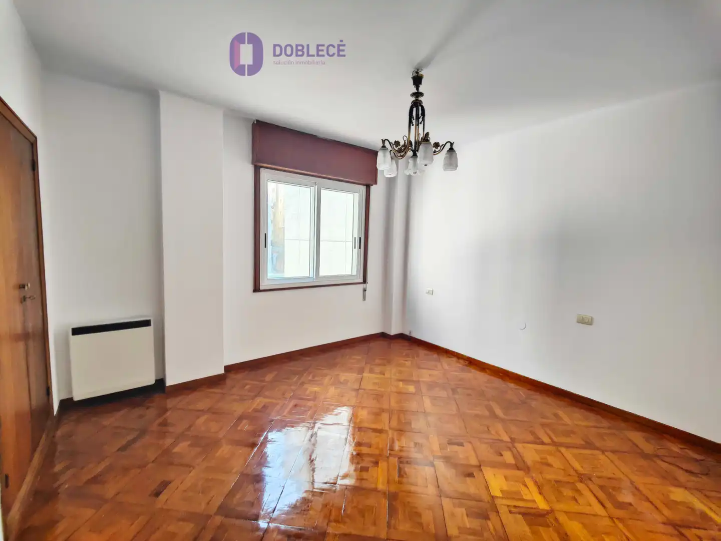 Habitación de Piso en venta en Vigo  con Calefacción, Parquet y Internet