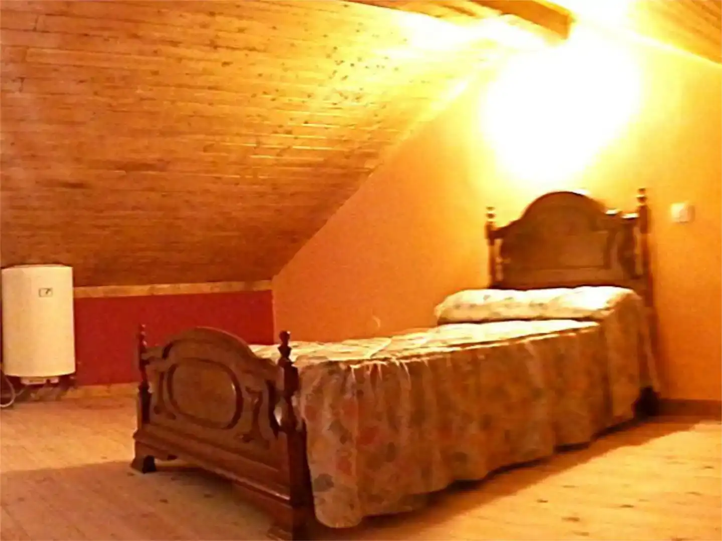 Dormitori de Casa o xalet en venda en Coaña amb Aire condicionat i Balcó