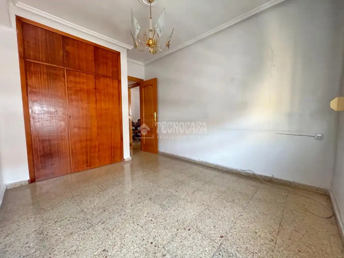 Vista exterior de Piso en venta en Xirivella con Aire acondicionado y Terraza