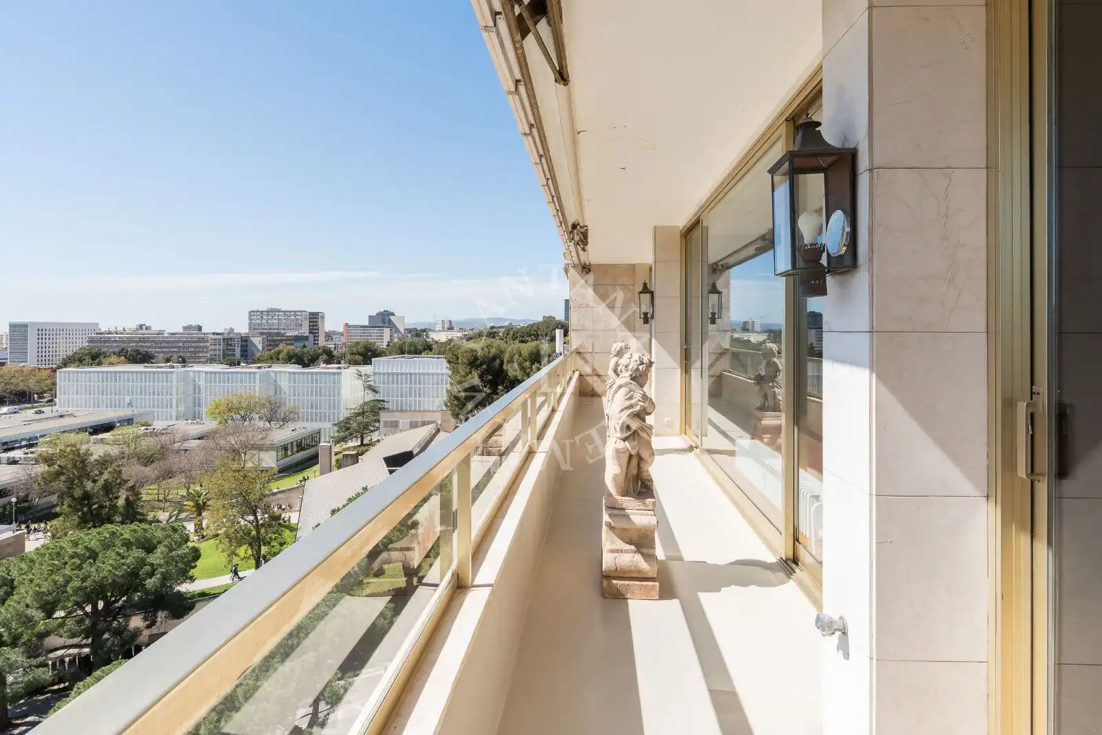 Terrasse von Dachboden zum Verkauf in Barcelona mit Terrasse, Abstellraum und Schwimmbad