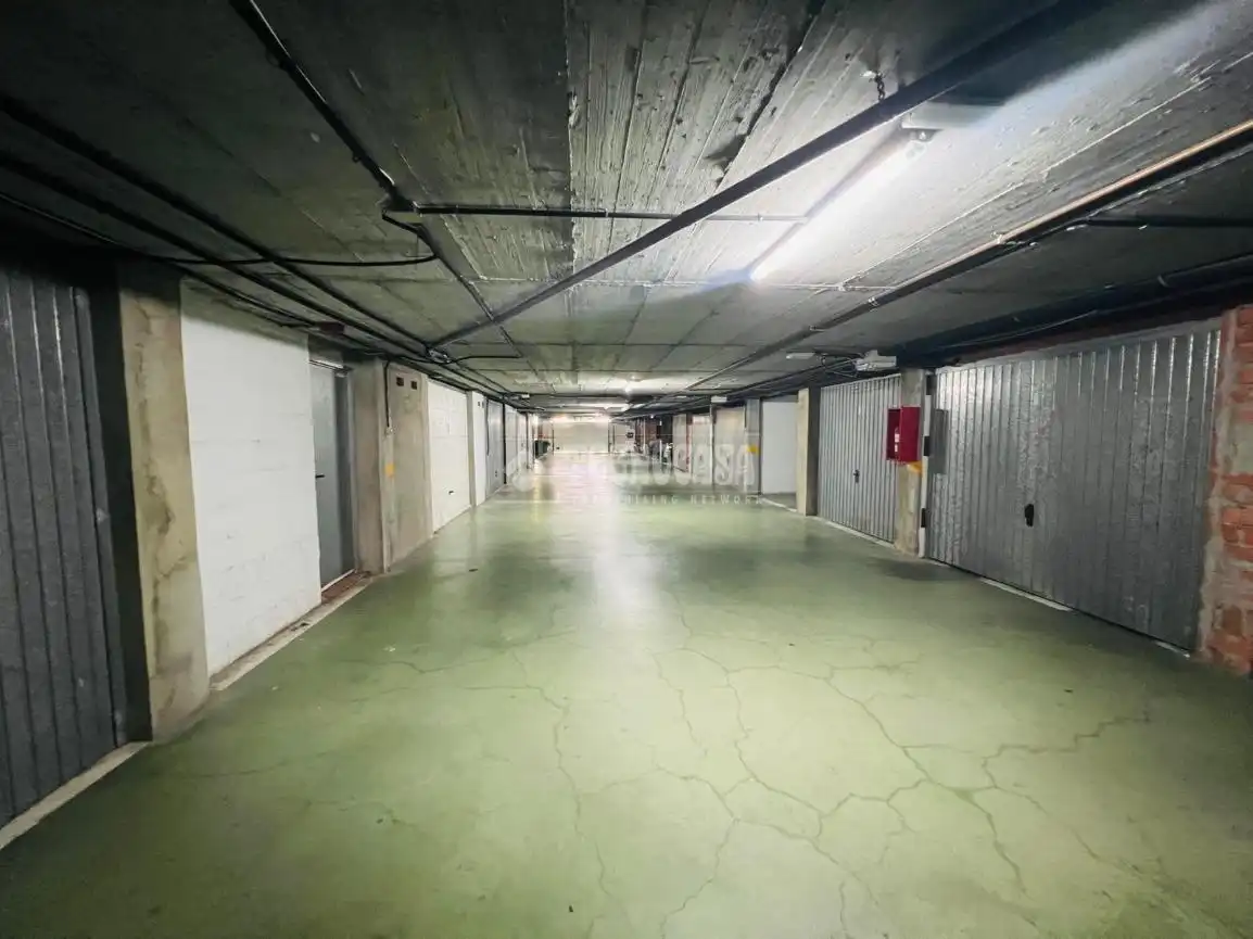 Parking de Casa adosada en venta en San Roque