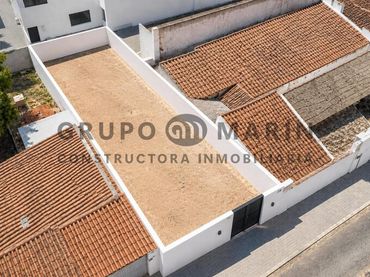 Residential land for sale in Carrer De Fluvià