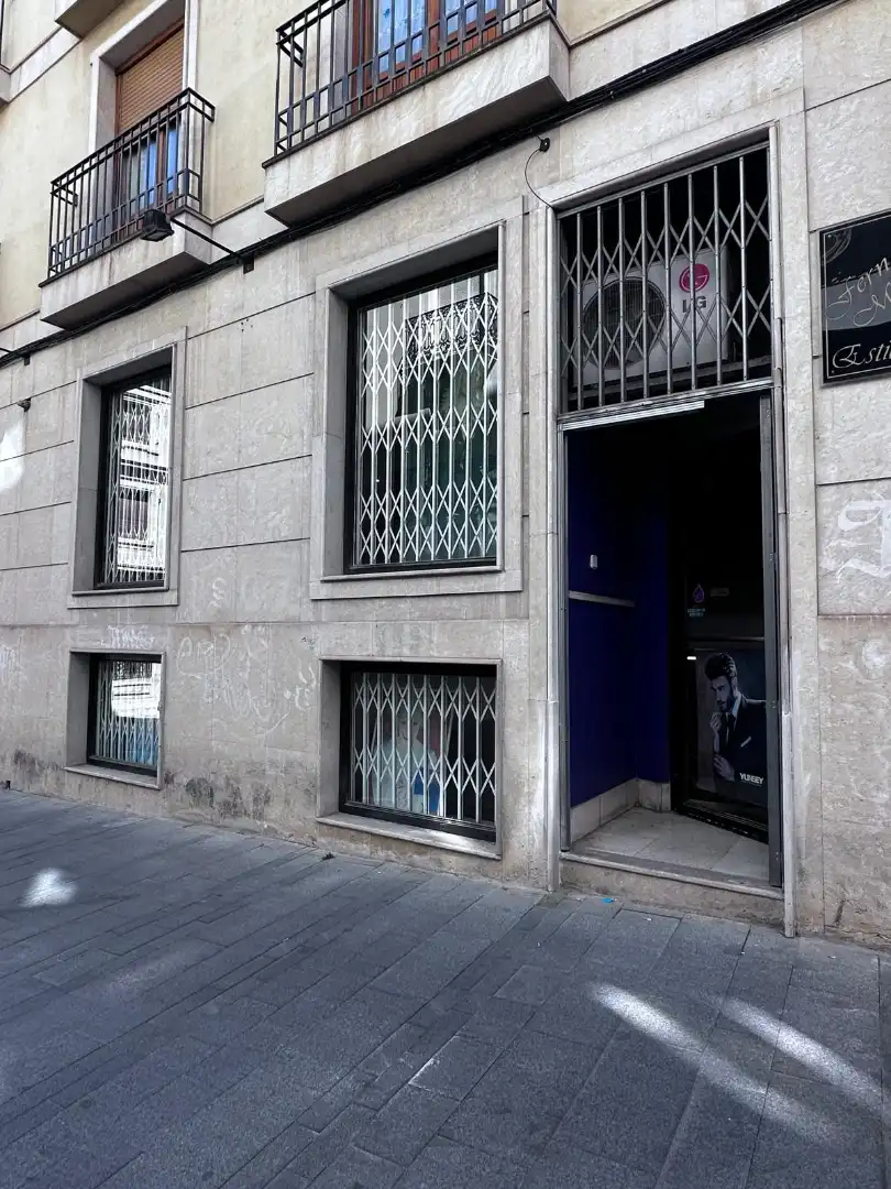 Business premises for sale in Centre - Zona Alta, imagen 4